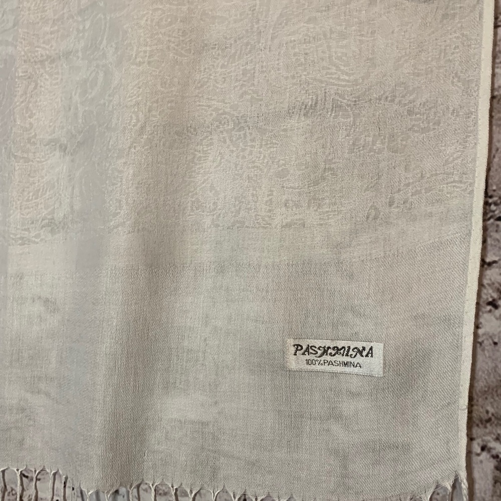 Pashmina - Picture 6 of 6
